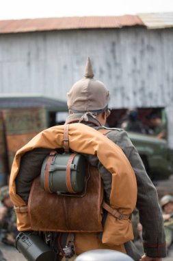 2. Dünya Savaşı, Müttefikler ve Mihver Devletleri 'nin endişe verici sahnesi. 2. Dünya Savaşı 'ndaki sahne ve silahlar. Gaz maskesi dolu asker.