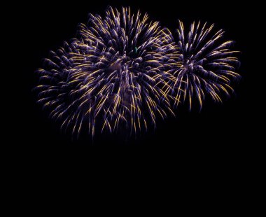 Metin için boş alanı olan soyut renkli havai fişek arkaplanı .