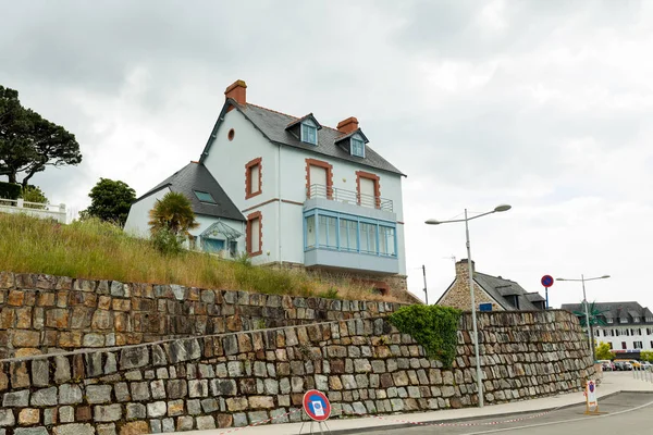 Rural Two Storey House Exteriour Summer Outdoors Morgat France May — Stock Photo, Image