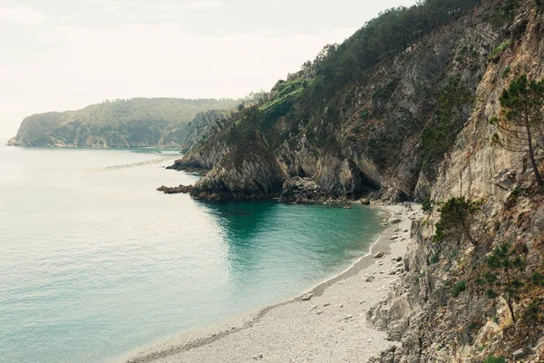 Vista sull'oceano. Sfondo naturale con nessuno. Morgat, penisola di Crozon, Bretagna, Francia — Foto Stock