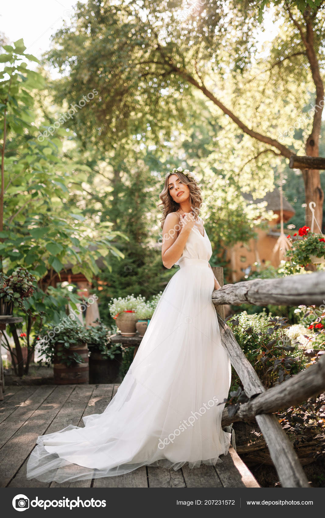 Dresses wedding with sleeves in cute concepts Dresses wedding with sleeves in cute concepts