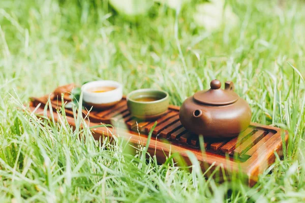 Китайская чайная церемония Азиатская деревянная доска Шабан вид сверху скопировать пространство утренней энергии . — стоковое фото