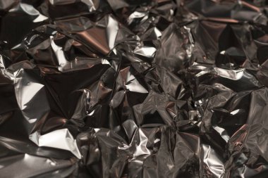 Tam kare buruşuk gümüş alüminyum folyo bir parça almak