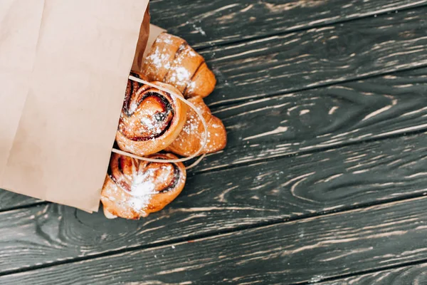 Productos de panadería bolsa de papel. Comida saludable. Espacio en blanco. Comida gourmet. Prepárate. . — Foto de Stock