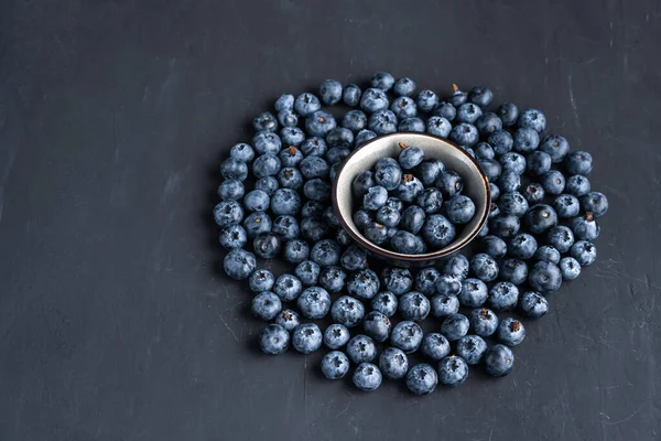 Superalimento Orgánico Antioxidante Arándanos Tazón Cerámica Para Una Alimentación Saludable — Foto de Stock