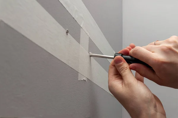 Close Making Holes Drywall Screwdriver — Stock Photo, Image