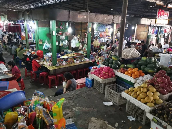 Obchodník Prodejce Lidí Město Mokré Trhu Sihanoukville Kambodža Brzy Ráno — Stock fotografie