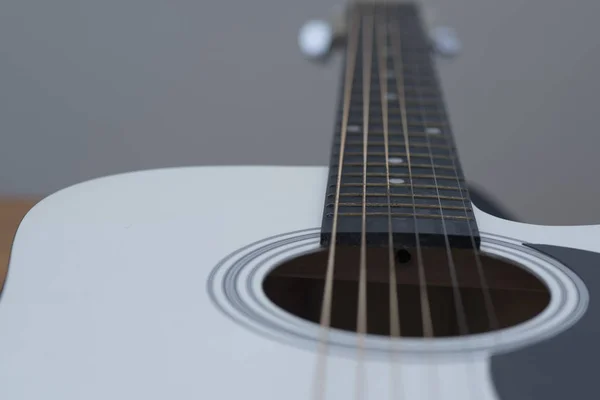 弹奏音乐模拟吉他 — 图库照片