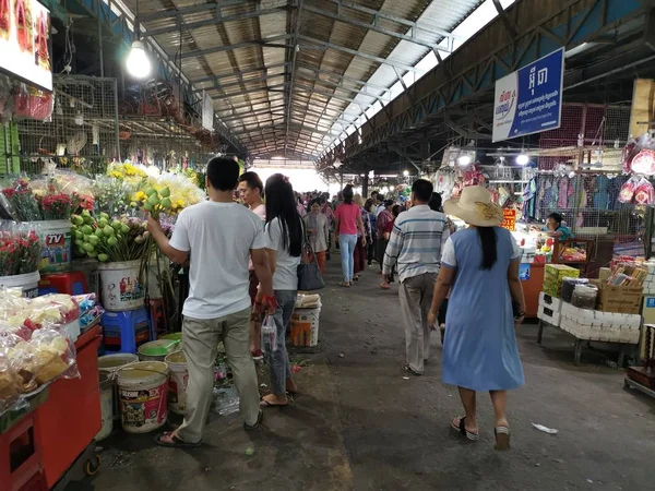 Scen Näringsidkaren Säljare Och Personer City Våt Marknaden Sihanoukville Kambodja — Stockfoto