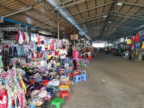 Scène Van Handelaar Verkoper Mensen Natte Markt Van Stad Sihanoukville — Stockfoto