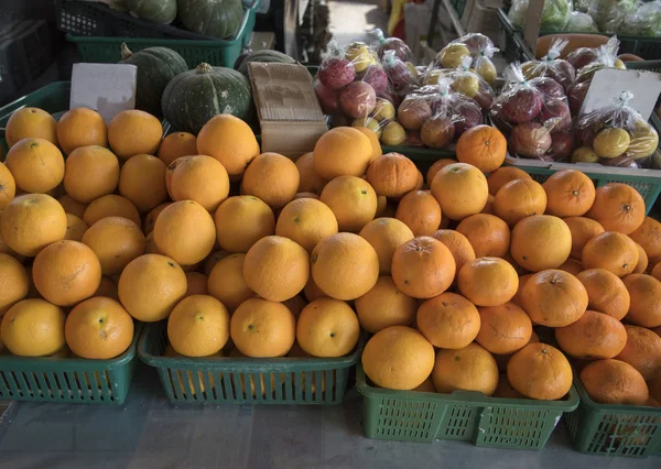 Hojné Čerstvé Pomeranče Ovoce — Stock fotografie