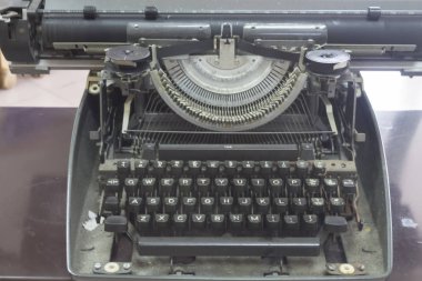 eski vintage ekran daktilo