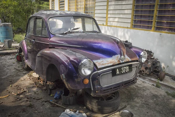 Старый Классический Винтажный Автомобиль — стоковое фото