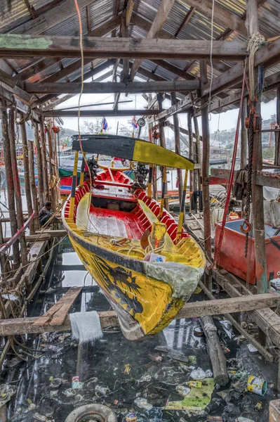 Sihanoukville Kambodzsa Február 2019 Ács Elfoglalt Hogy Része Famwork Szerszámai — Stock Fotó