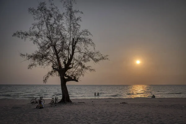 Sihanoukville Kambodja Februari 2019 Vacker Solnedgång Gyllene Timmen Scen Som — Stockfoto