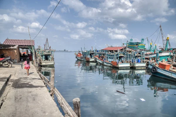 Sihanoukville Camboya Febrero 2019 Escena Barcos Pesca Que Encuentran Muelle — Foto de Stock