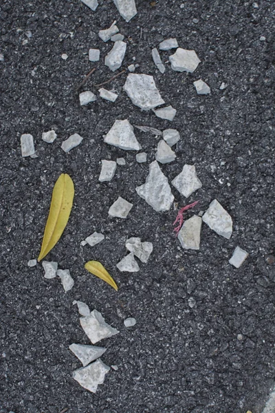 Σπασμένα Κομμάτια Χαλίκι Στο Δρόμο Έδαφος — Φωτογραφία Αρχείου