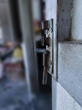 eski vintage pencere ahşap kilit