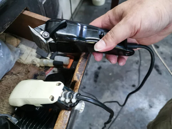 kuaför tarafından kullanılan alet veya ekipman