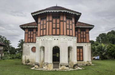 parit de boşalmış malay ev sahnesi