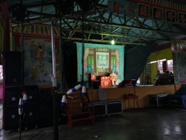 Perak, Malezya. 7 Ekim 2019: Çin Operası, Pekan Gurney 'de düzenlenen Dokuz Tanrı İmparatoru festivali vesilesiyle sahnededir..