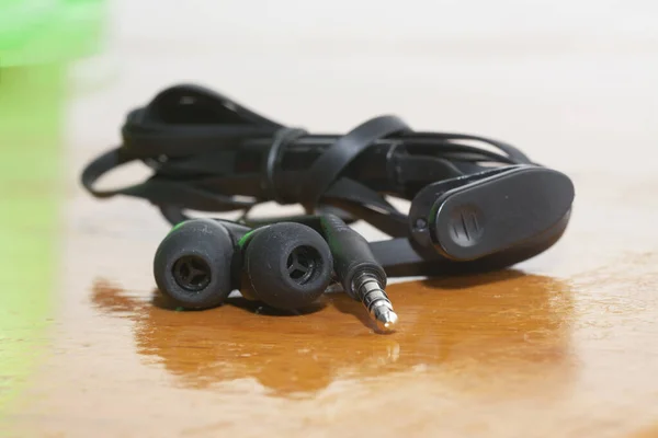 Close Shot Image Black Wired Earphone Plugs — Stock Photo, Image