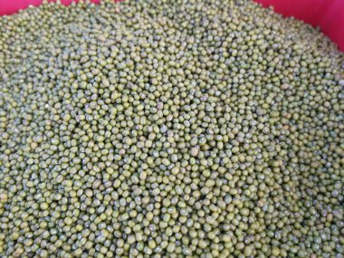 Yakın çekim yeşil bezelye yığını