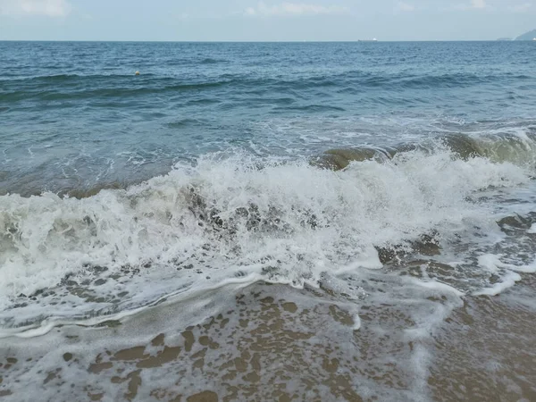 Havsvågor Scen Vid Stranden — Stockfoto