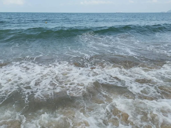 Ondas Mar Cena Pela Praia — Fotografia de Stock