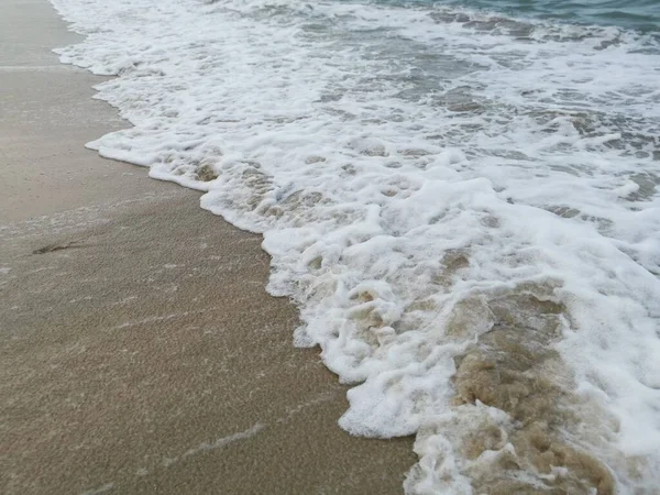 Mare Onde Scena Dalla Spiaggia — Foto Stock
