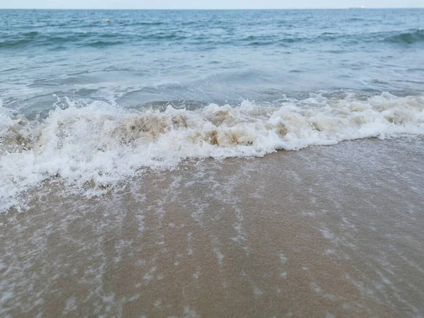 Ondas Mar Cena Pela Praia — Fotografia de Stock