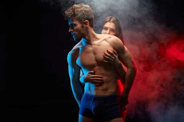 Mann und Frau mit erotischem Gefühl und Erfahrung — Stockfoto
