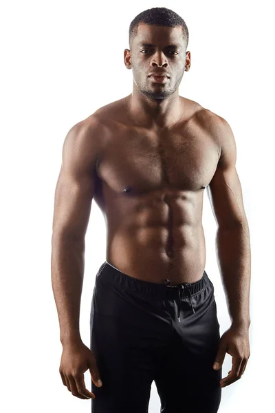 eğitimden sonra dinlenmek yakışıklı afro boksör