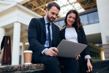 genç motive ofis insanlar pazarlama online öğrenme