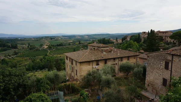 Casas de pueblo italiano, Toscana, Italia — Foto de Stock