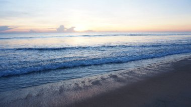 Nilaveli, Sri Lanka'da güzel bir plajda gün doğumu