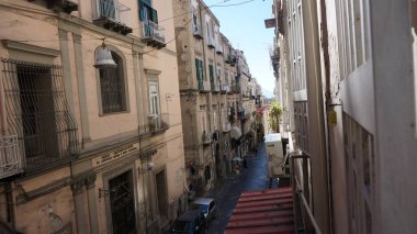 Napoli Birçok sokakları ve dar yan sokakları ile Napoli 'Quartieri Spagnoli
