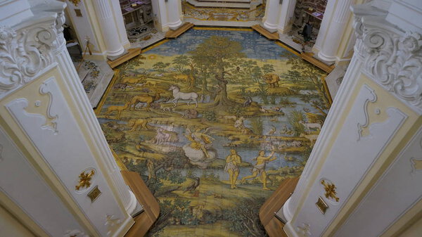 Капри, Италия, Мажолика, церковь Святого Михаила Архангела
