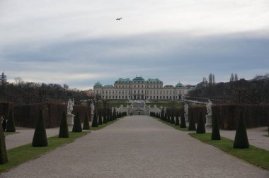 Viyana Belvedere Sarayı ve güzel bahçeleri