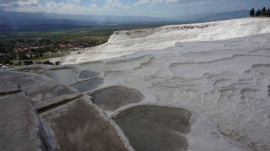 Pamukkale, Türkiye'nin doğal tavertine havuzları