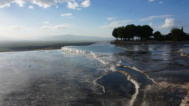 Pamukkale, Türkiye'nin doğal tavertine havuzları