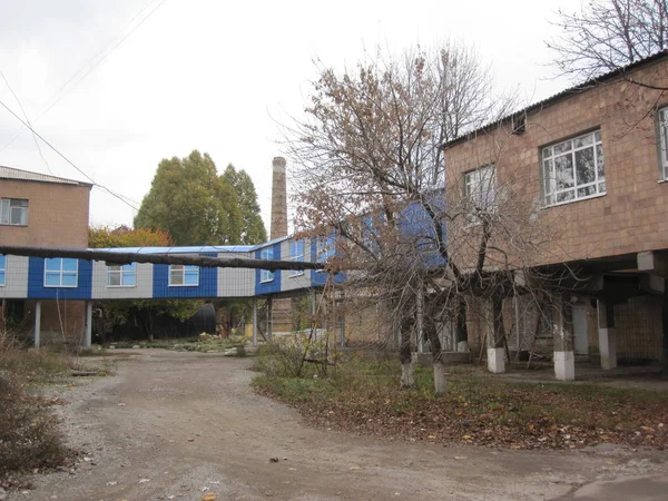 Национальный университет "Донбасс донасса" в Макиевке — стоковое фото