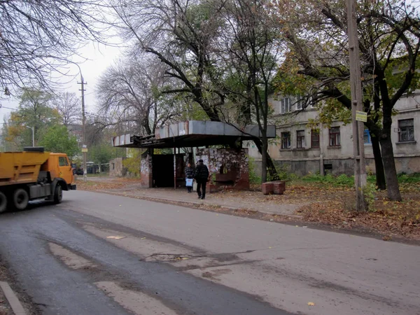 Łuskane dworca autobusowego w Makeevka donest — Zdjęcie stockowe