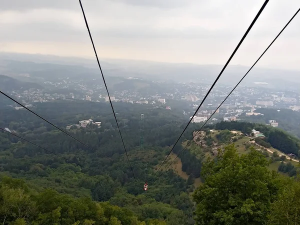 A felvonó út. Oroszország. Kislovodsk. — Stock Fotó