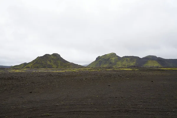 Vulkaniska Landskap Höglandet Island Svart Aska Öknar Med Grön Mossa — Stockfoto