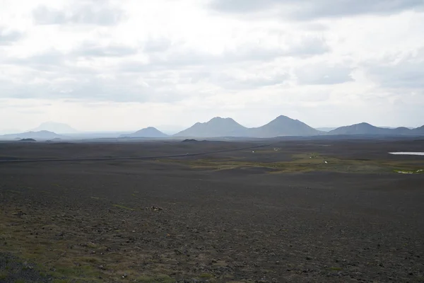 Vulkanikus Táj Közelében Myvatn Iceland Hamu Sivatag Vulkánok — Stock Fotó