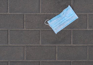 Tıbbi atıklardan kaynaklanan çevre kirliliği.