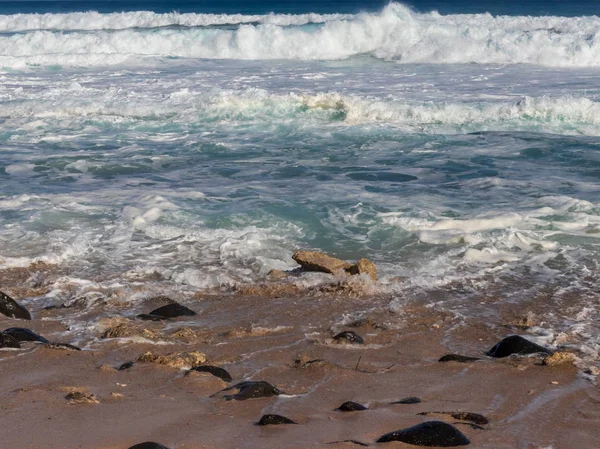 Spiaggia Hawaiana Con Onde Blu — Foto Stock