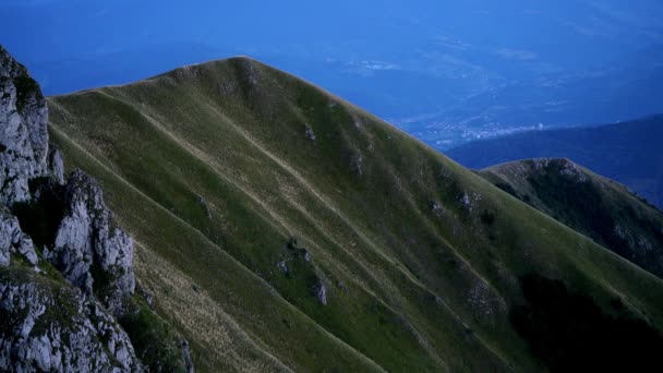 Pemandangan Gunung Sebelum Senja — Stok Video