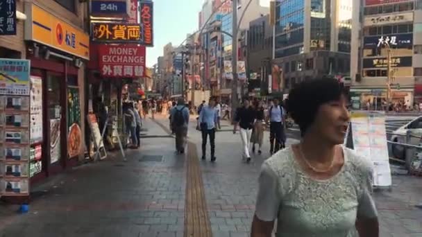 Tokio Ueno Japón Los Peatones Caminan Por Calle Agosto 2019 — Vídeo de stock